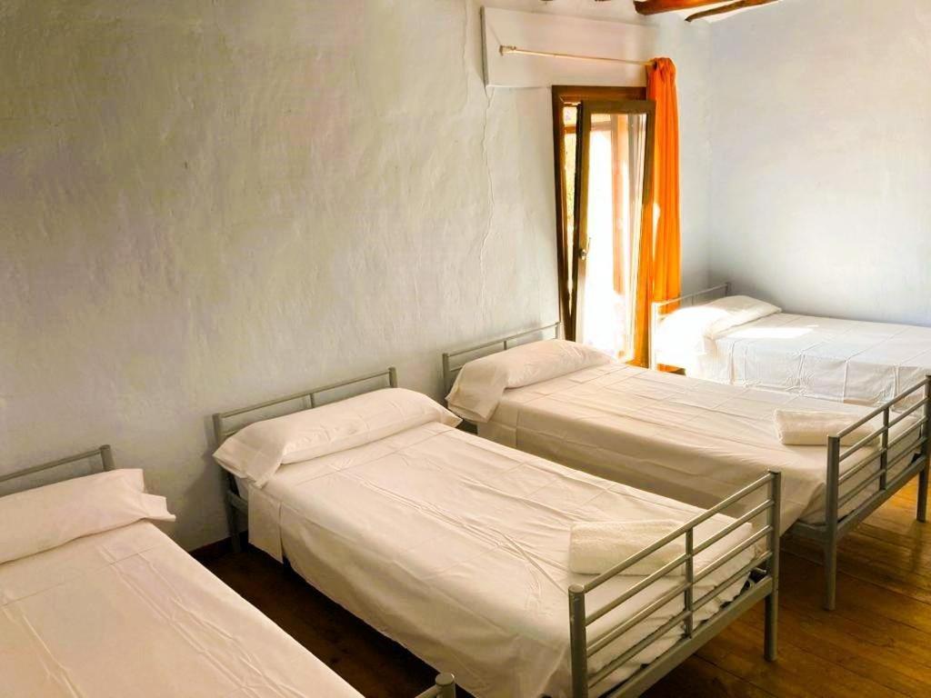 La Casa Magica Hostel Villatuerta ภายนอก รูปภาพ